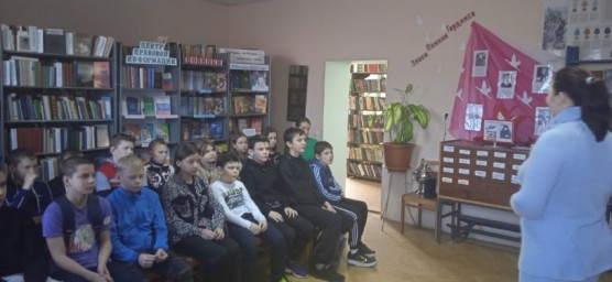 
В Бахметьевской библиотеке прошло мероприятие в рамках акции "Блокадный хлеб"
