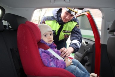 
Дорожные полицейские проконтролируют перевозки юных пассажиров
