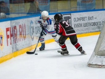 
Самые юные хоккеисты Лысогорского района взяли "серебро" на областном турнире "Золотая шайба"
