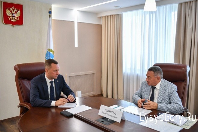 
Губернатор Роман Бусаргин провел встречу с председателем Общественной палаты Борисом Шинчуком

