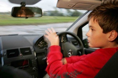 
Уважаемые родители! Не позволяйте несовершеннолетним управлять транспортным средством!
