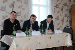Сергей Зюзин провел прием граждан Большерельненского муниципального образования по личным вопросам
