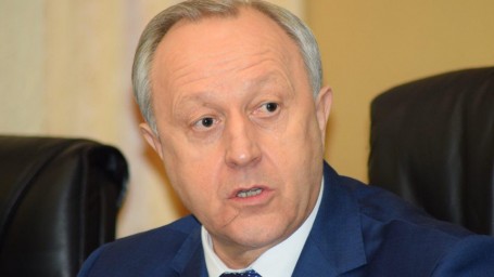 Губернатор призвал начать ремонт федеральной трассы Саратов – Озинки