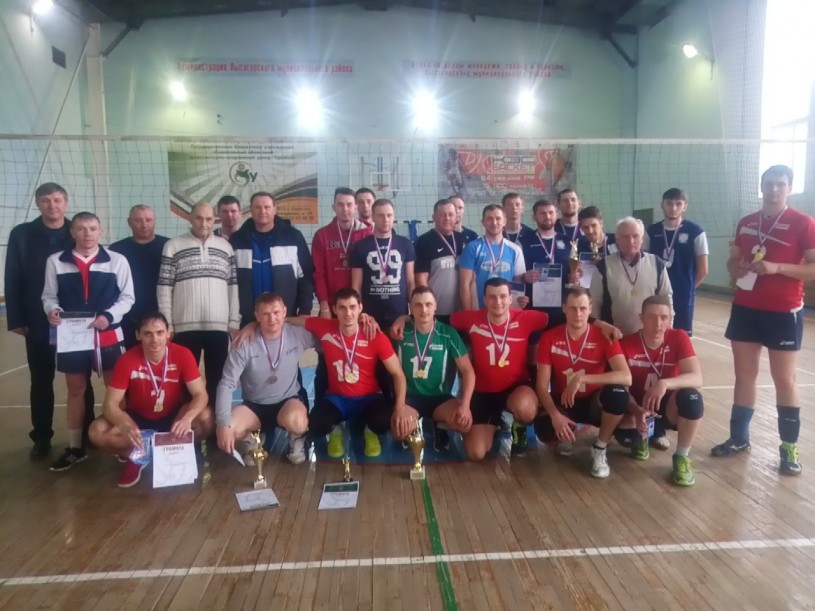 В Лысых Горах состоялся Областной турнир по волейболу, посвященный памяти Симбирцева Д.И.