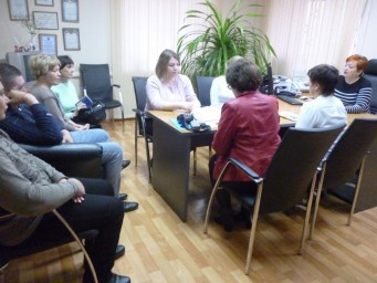 В центре занятости населения Лысогорского района прошел круглый стол по проблемам инвалидов "Вопросы