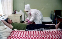 Пятьдесят врачей запланировано трудоустроить в Саратовской сельской местности