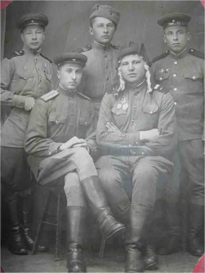 Сергей Николаевич Мухин с боевыми друзьями