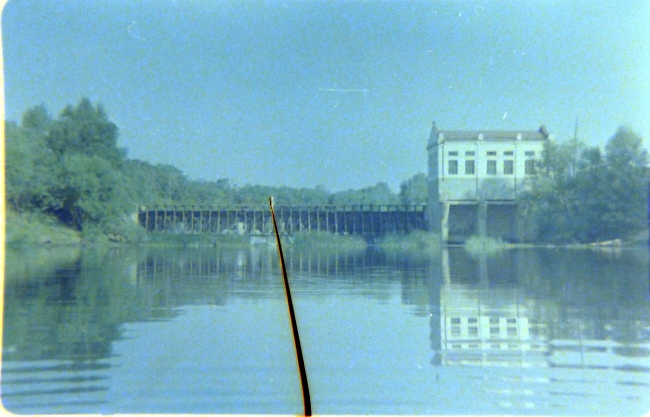 Фото ГЭСа на реке Медведице