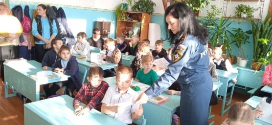 
Для учащихся школы села Бутырки прошло мероприятие "Осторожно, тонкий лёд!"
