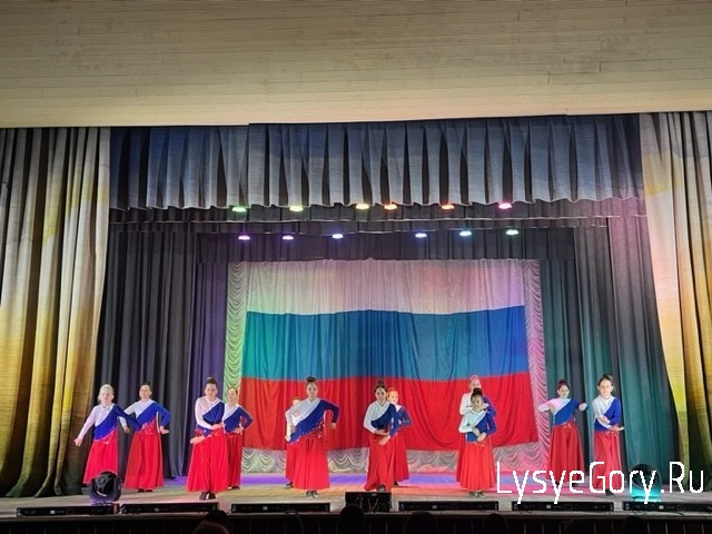 
В районном Дворце культуры состоялся праздничный концерт ко Дню России
